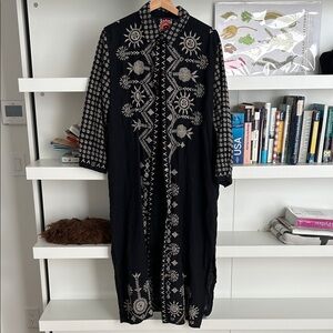 Johnny Was Black Embroidered Women's Dress/Long shirt